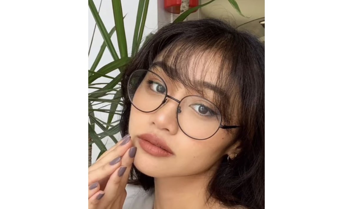 Bangs with Glasses: 12 Hairstyles to Rock this Look | All Things Hair PH